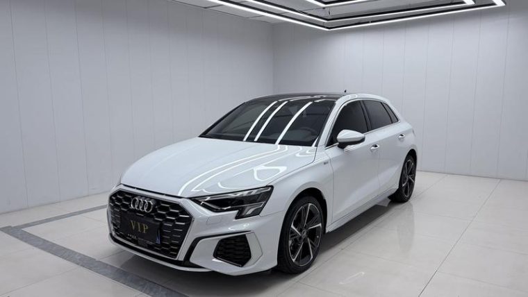 Audi A3 Facelift Sportback 35 TFSI Fashion Sport