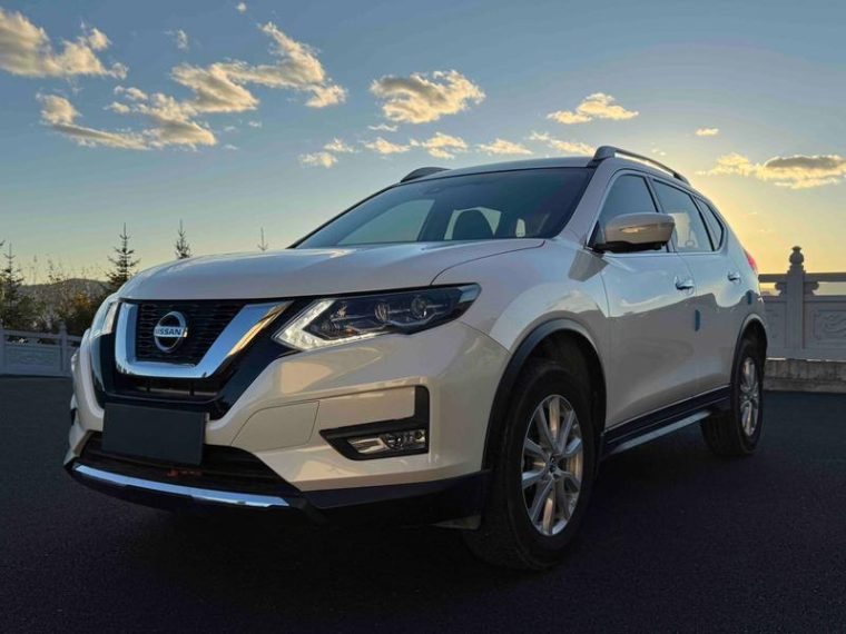 Nissan X-Trail Facelift 2.0L 2WD Smart Connected Comfort