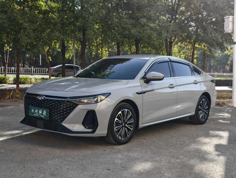 Chery Fulwin A8 127