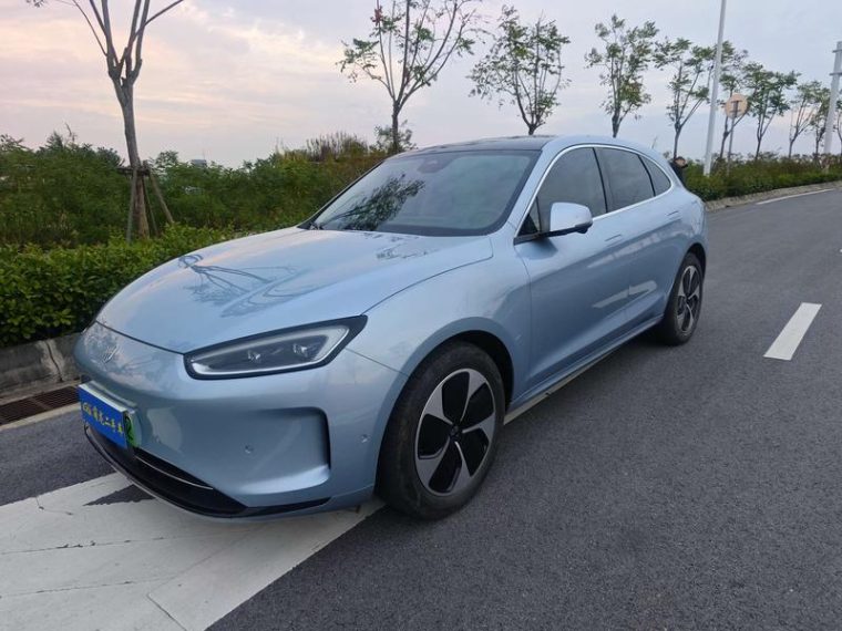 AITO M5 EV RWD Standard
