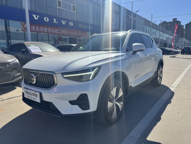 Volvo XC40 B3