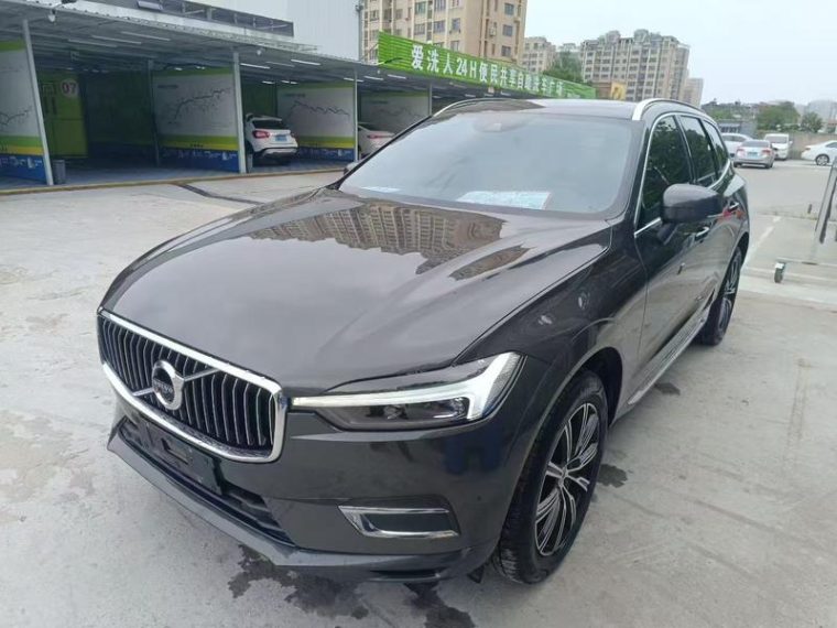 Volvo XC60 T5 4WD Zhiyi Luxury