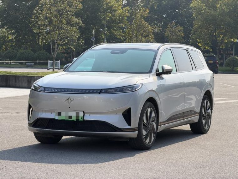 Dongfeng eπ 008 636Ultra 5
