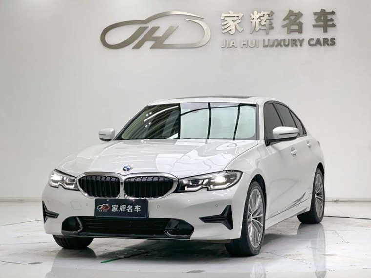 BMW 3-Series 320i