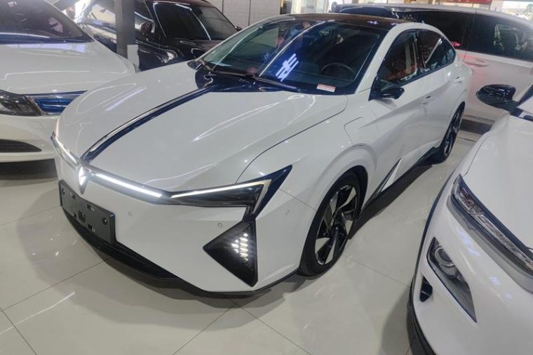 Lingxi L Player One Edition