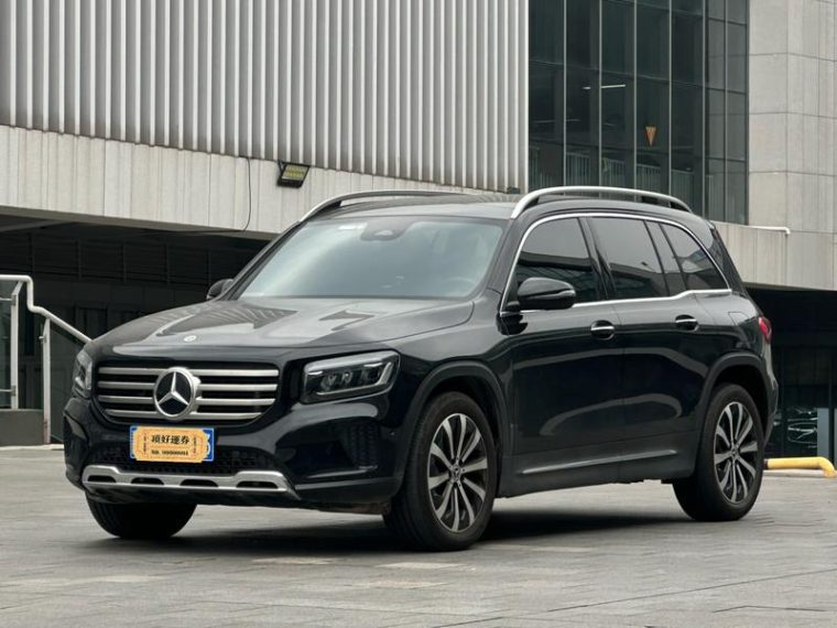 Mercedes-Benz GLB 220