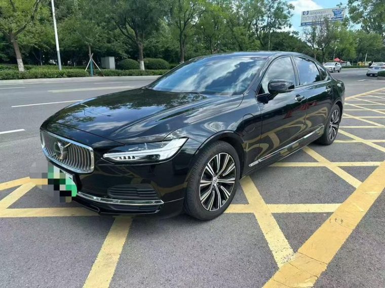 Volvo S90 T8 E