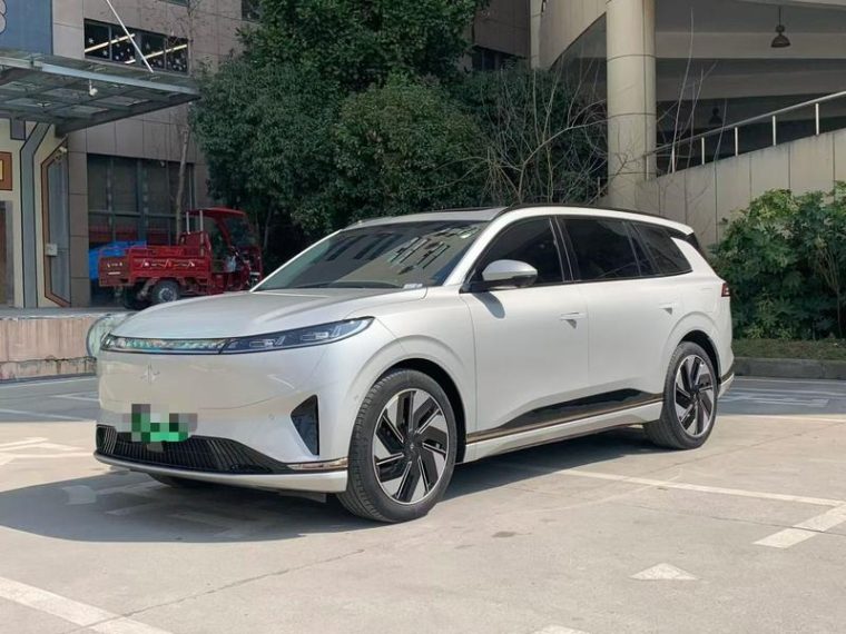 Dongfeng eπ 008 210Max 6