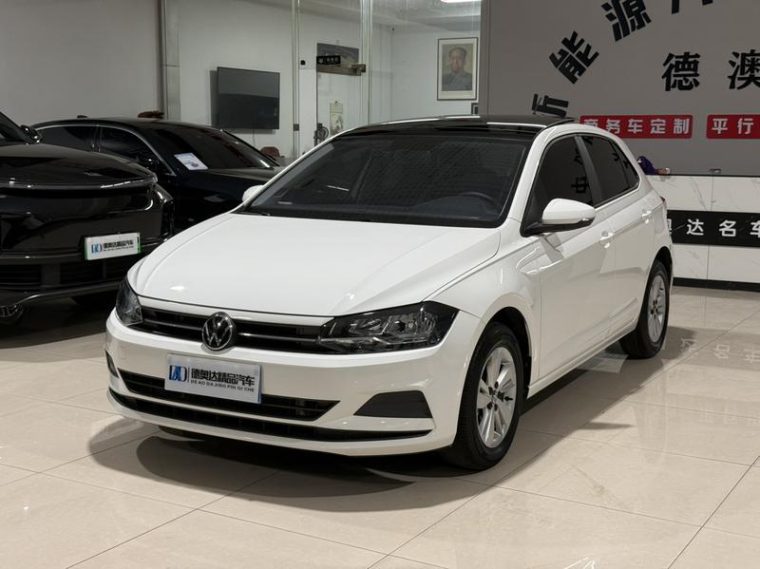 Volkswagen Polo Facelift Plus 1.5L AT Panoramic Enjoy