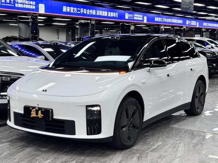 Li Auto i6 2WD Standard Edition