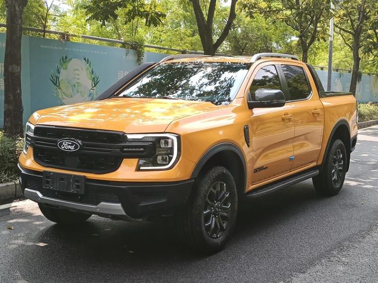 Ford Ranger 2.3T -