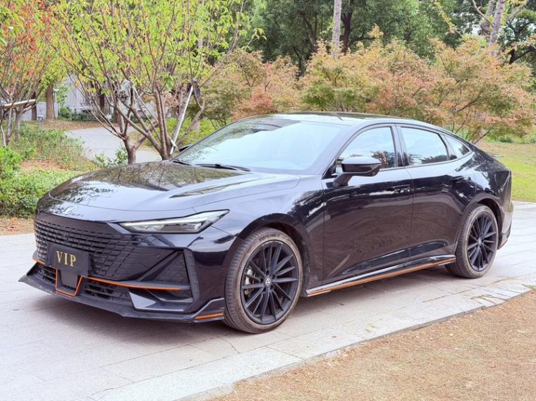 Changan UNI-V 1.5T Sport