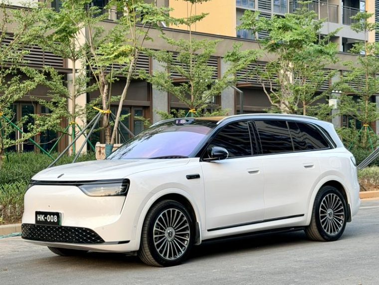 AITO M8 REEV Max+ 6-seat 4WD (192-line Lidar)