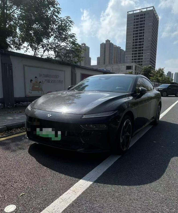 Dongfeng eπ 007 200