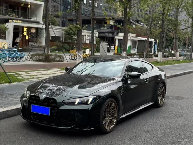 BMW M4 M xDrive