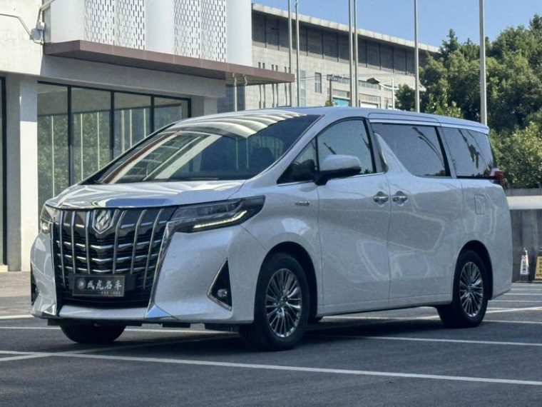 Toyota Alphard Hybrid 2.5L Premium