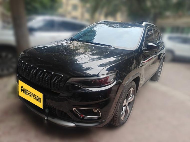 Jeep Cherokee 2.0T V