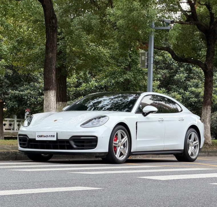 Porsche Panamera 2.9T