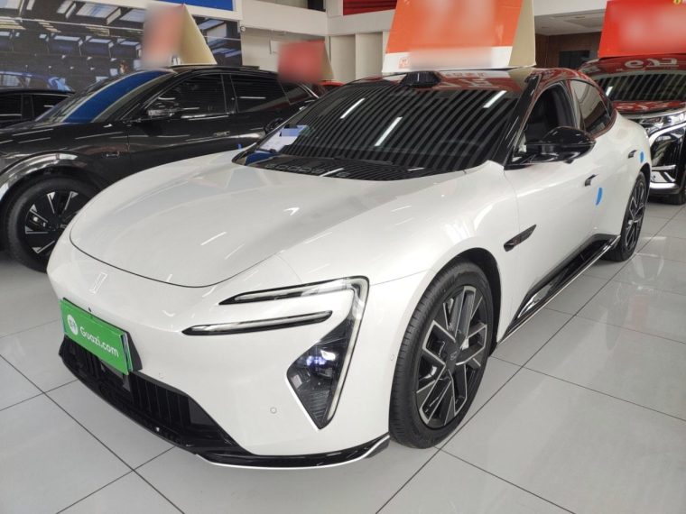 Avatr 06 Ultra