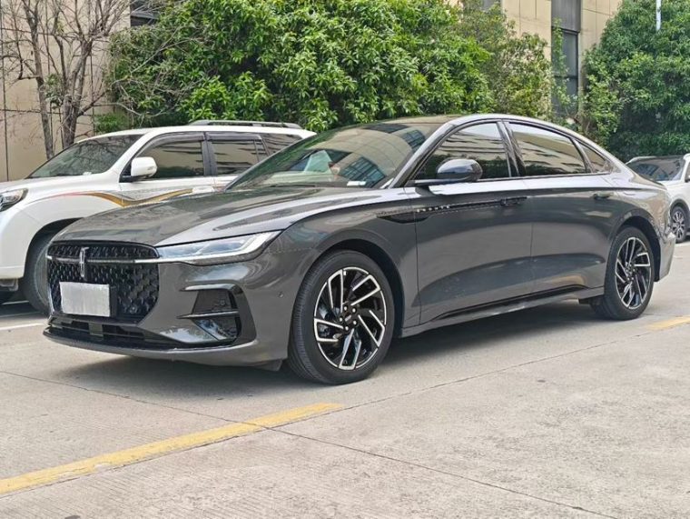 Lincoln Z i