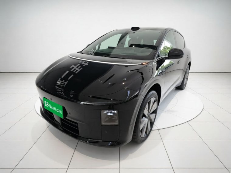 Li Auto i6 2WD Standard Edition