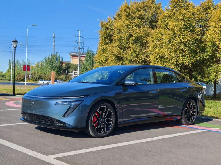 Nissan N7 625 Max