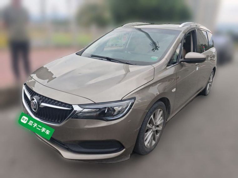 Buick GL6 323T