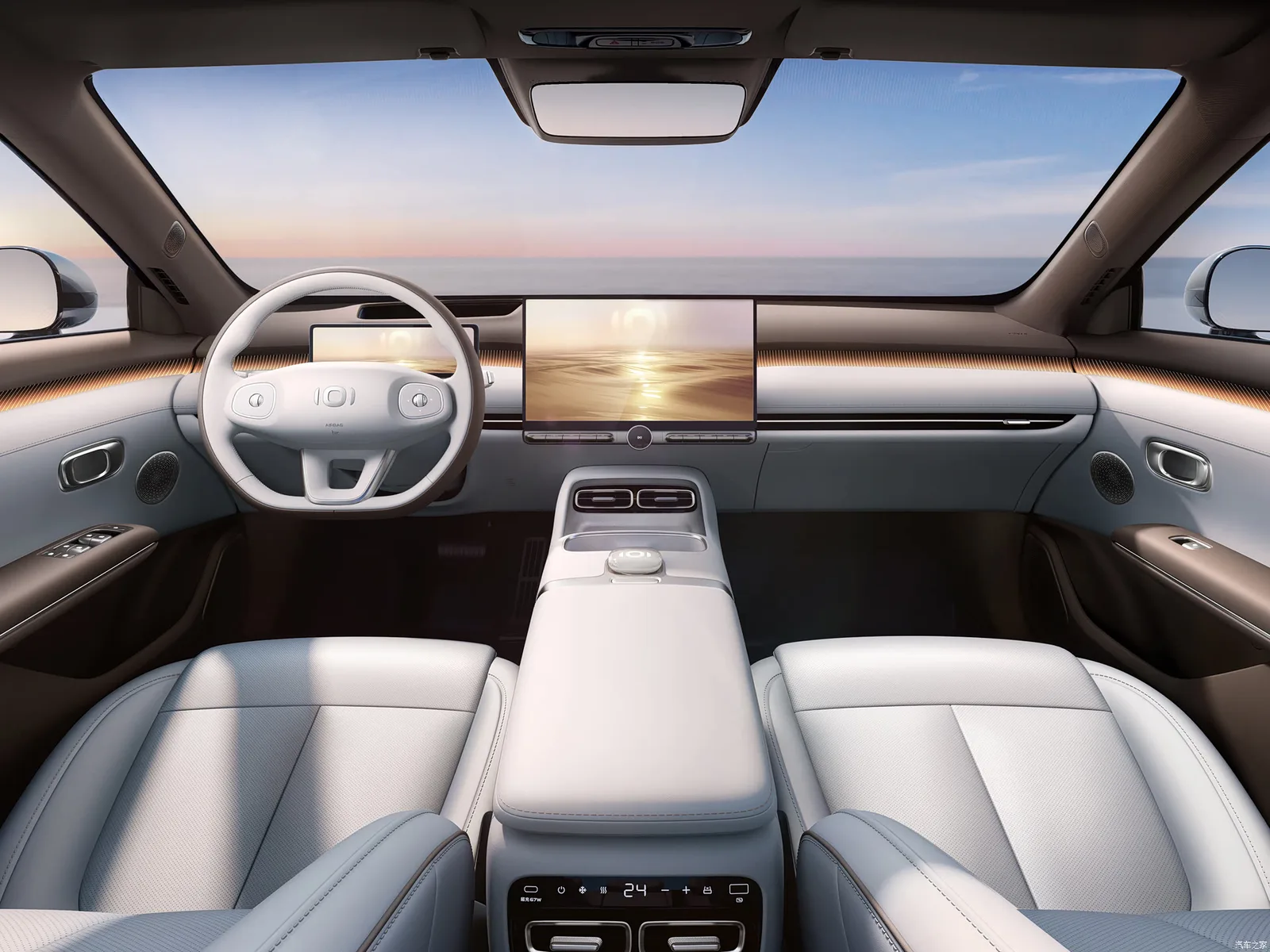 Место водителя Changan Qiyuan Nevo A06 2026 — руль и экран мультимедиа