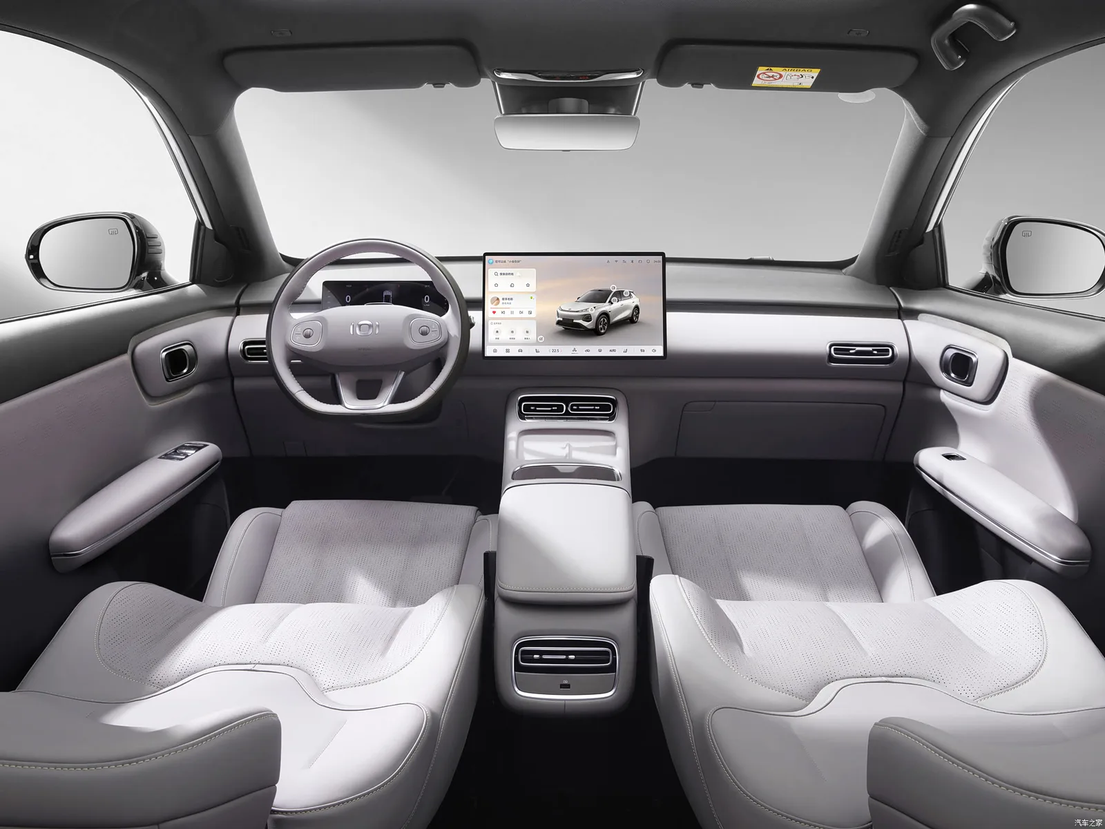 Салон Changan Qiyuan Nevo Q05 2026