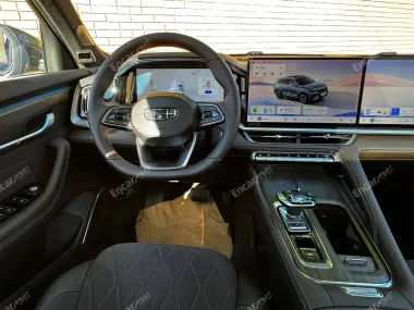 Geely Monjaro 2026 — руль и цифровая панель