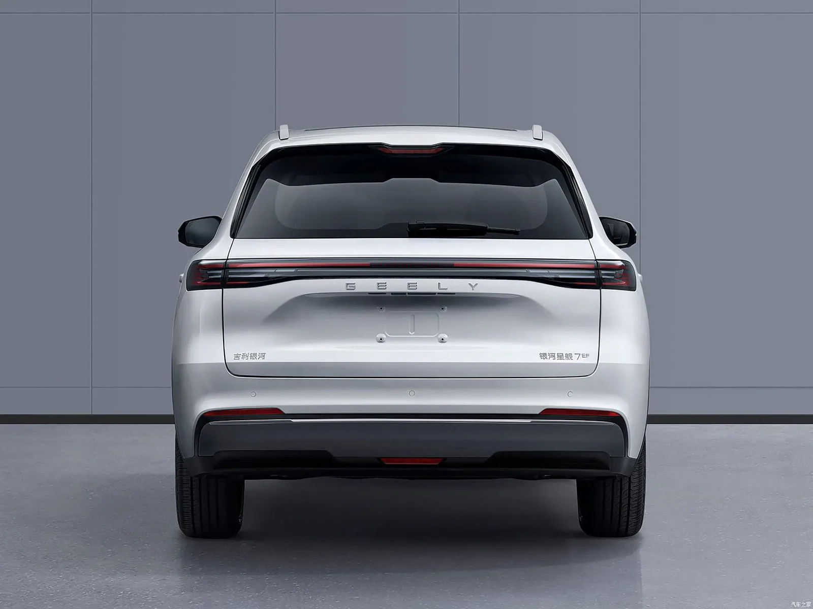 Geely Galaxy Starship 7 2026 — вид сзади, белый кузов