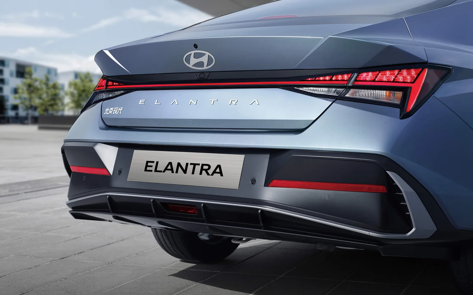 Задние фонари Hyundai Elantra 2025