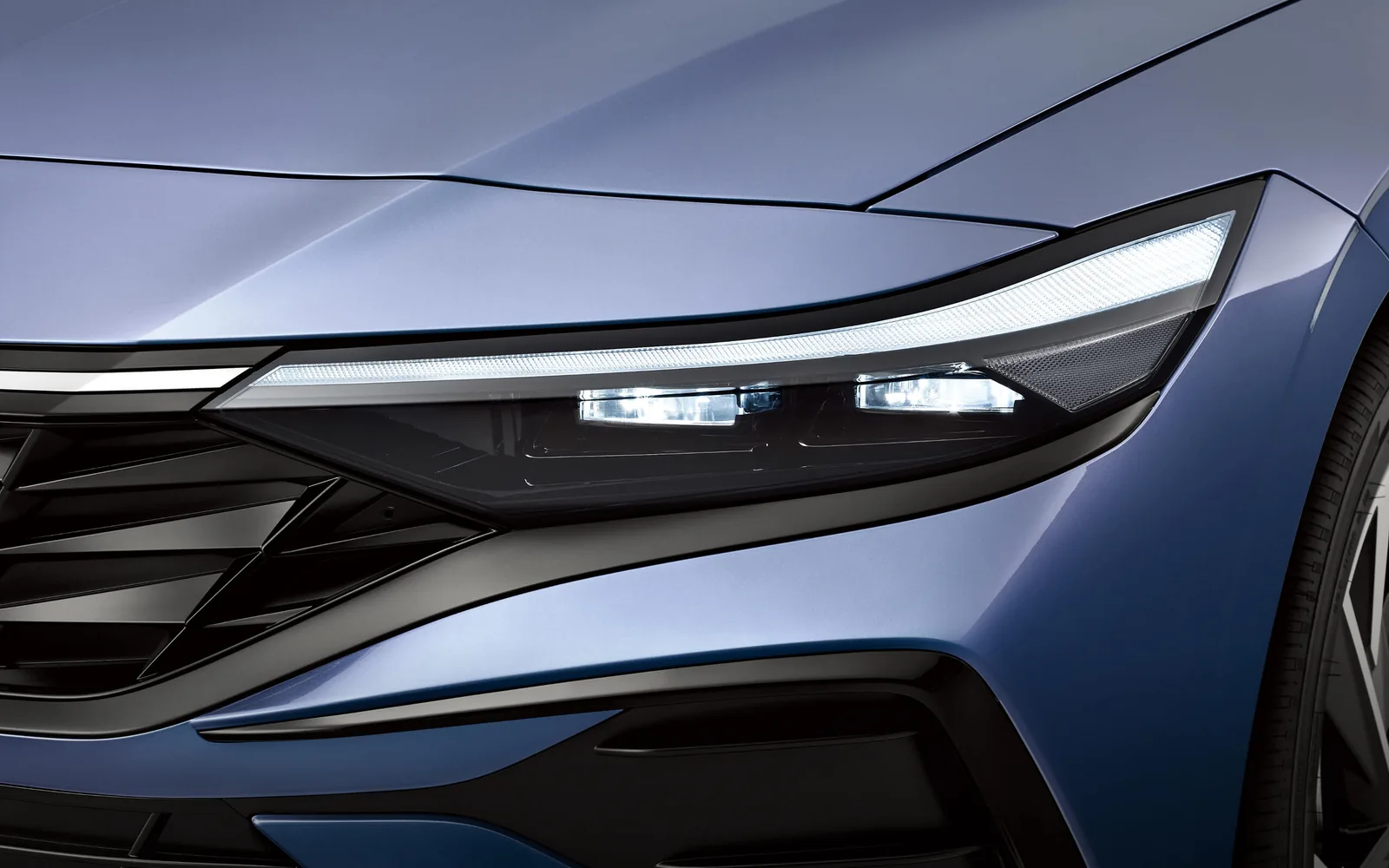 Светодиодные фары Hyundai Elantra 2025