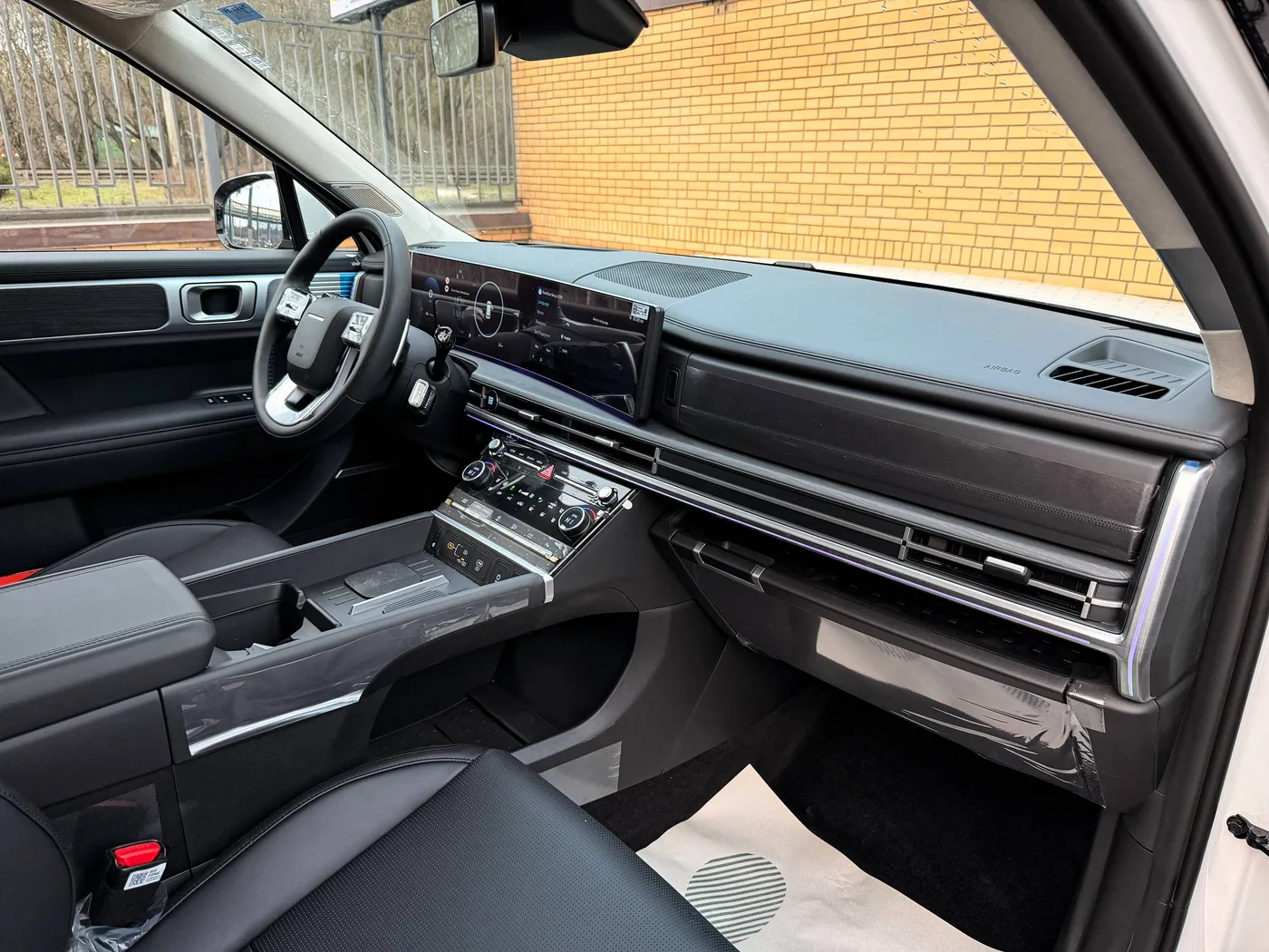 Интерьер Hyundai Santa Fe 2026 — приборная панель