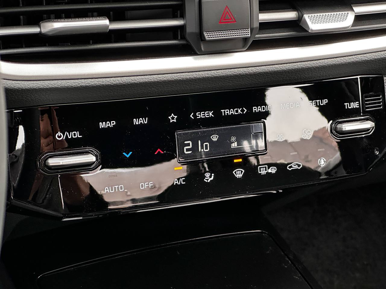 Kia K3 фото 8