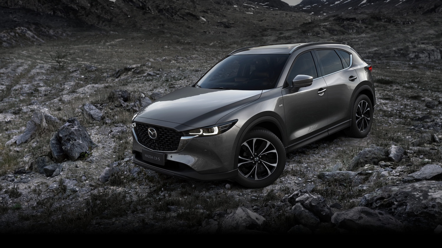 Интерьер салона Mazda CX-5 2026 — мультимедиа 10.25 дюйма, климат-контроль