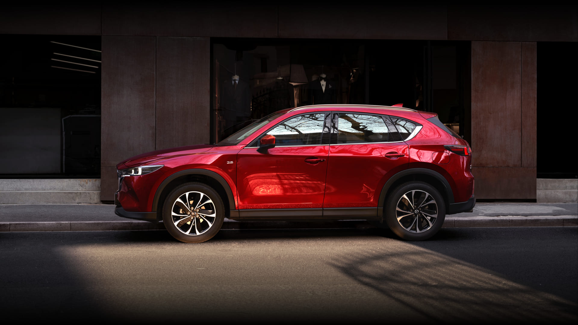 Технологии безопасности Mazda CX-5 2026 — адаптивный круиз, удержание в полосе