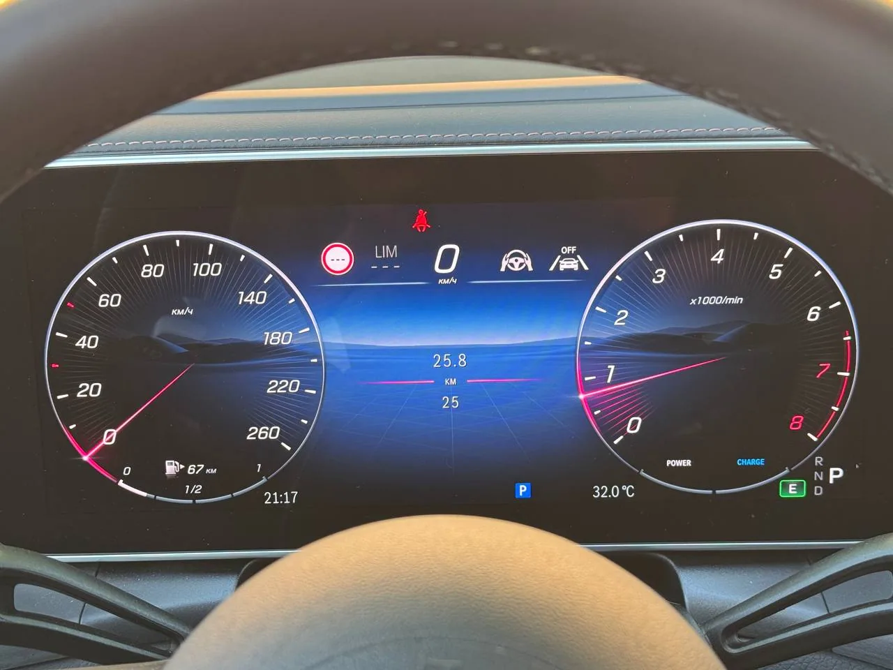 Приборная панель Mercedes-Benz GLC Coupe крупно