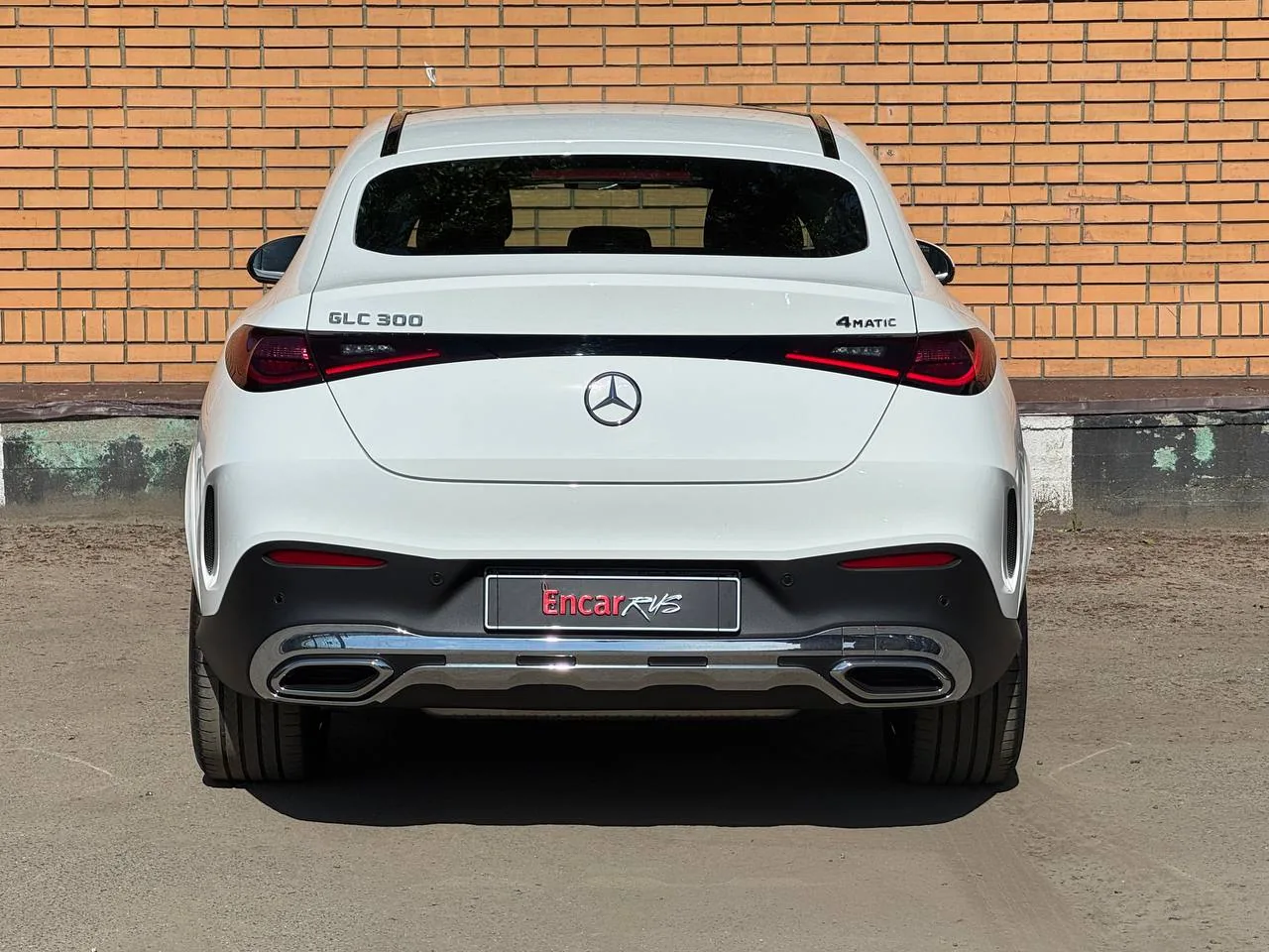 Mercedes-Benz GLC 300 Coupe — вид сзади