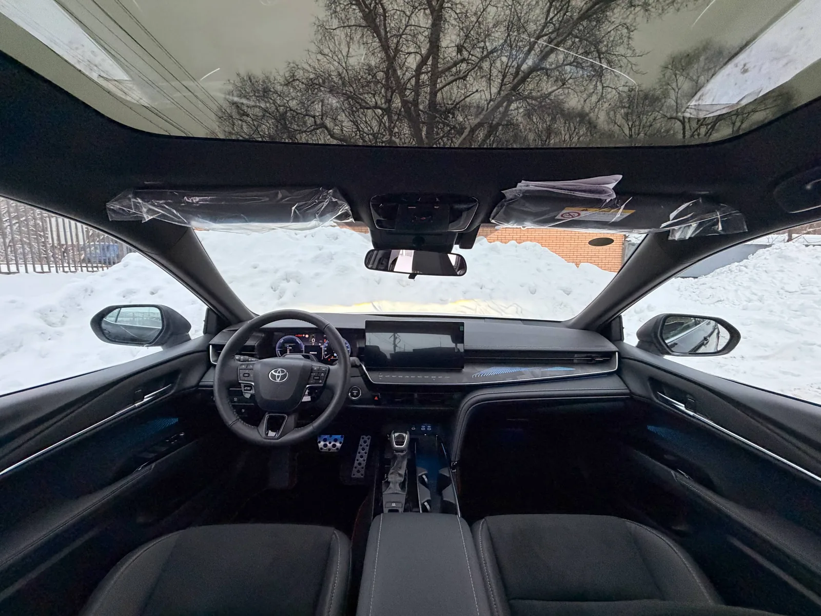 Панорамная крыша Toyota Camry 2026