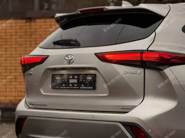 Toyota Highlander 2026 — корма