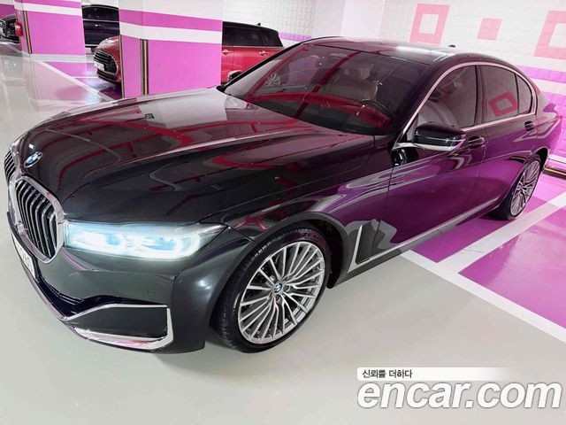 BMW 7-Series G11 740i Design Pure Excellence - фото 1