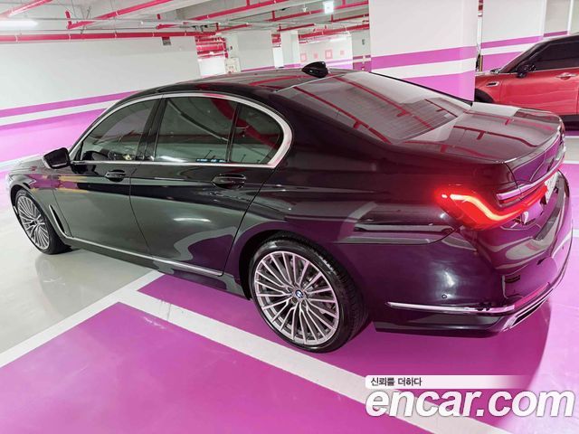 BMW 7-Series G11 740i Design Pure Excellence - фото 2
