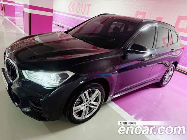BMW X1 F48 xDrive 20i M Sport - фото 1