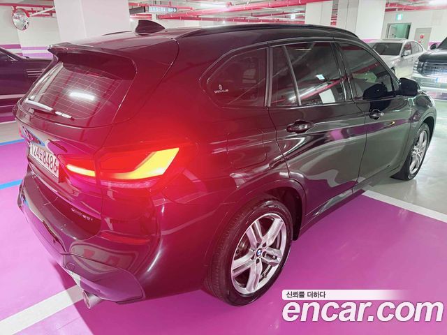 BMW X1 F48 xDrive 20i M Sport - фото 2