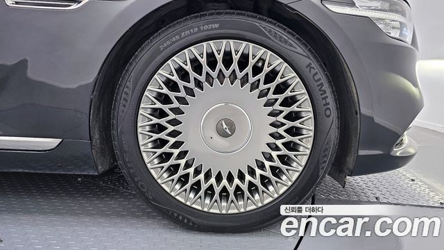 Genesis G90 5.0 AWD Prestige - фото 4
