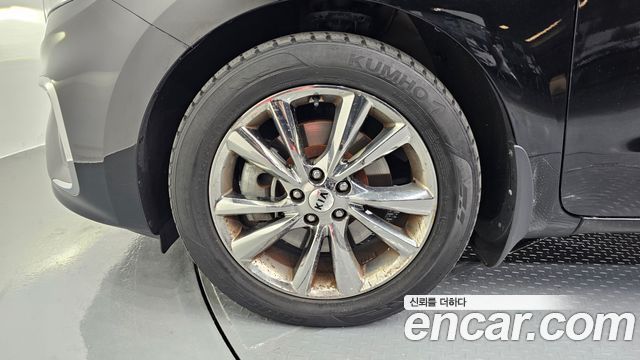 Kia Carnival Новый 9-Seater Noblesse - фото 4