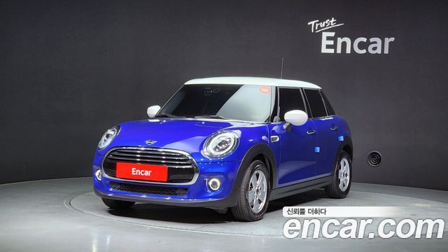 Mini Cooper 5Door Standard 3rd - фото 0