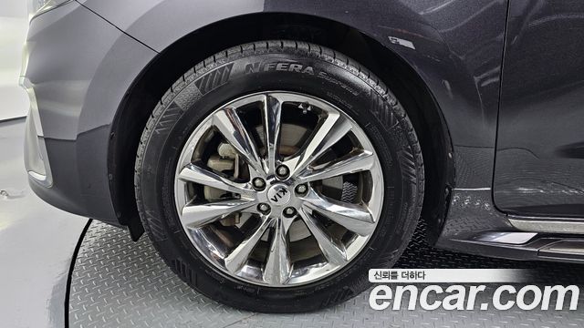 Kia Carnival Новый 9-Seater Noblesse - фото 4