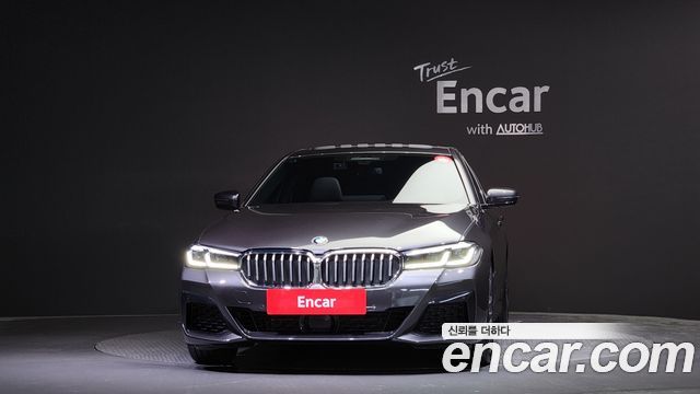 BMW 5-Series G30 520i M Sport - фото 2